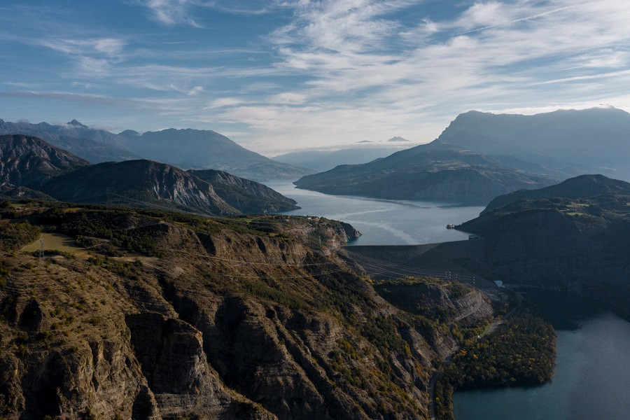 Lac de Serre-Ponçon et son barrage