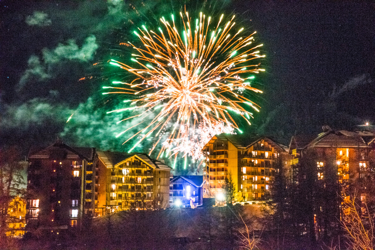 feu d'artifice nouvel an Risoul 1850