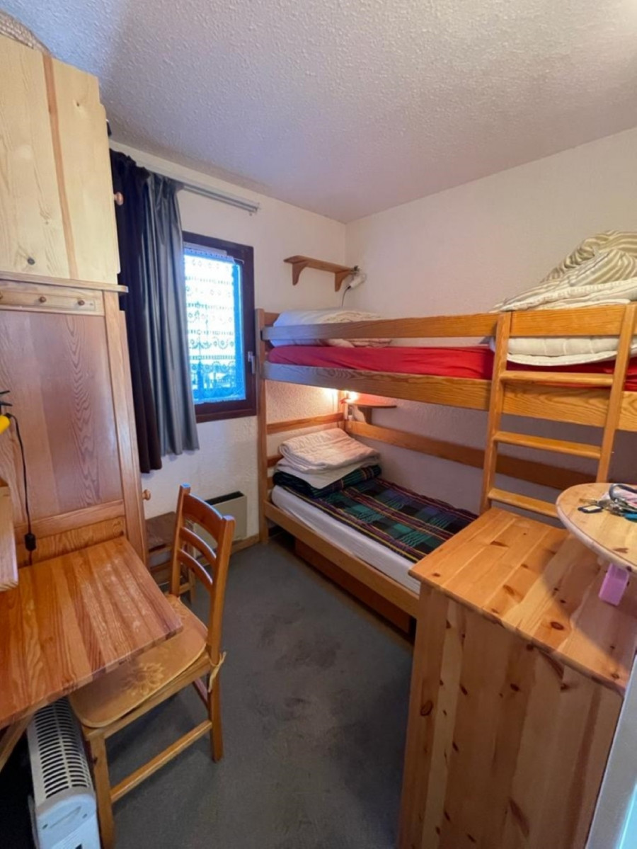 risoul_hebergement_century21_slp_immobilier_chamois 111_ chambre à coucher