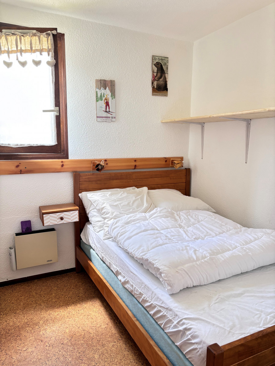 risoul_hebergement_century21_edelweissb26_chambre